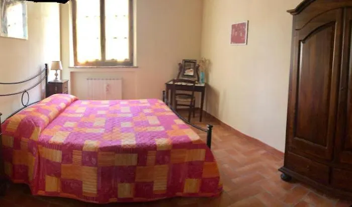 Podere Valdilucciole Apartamento *